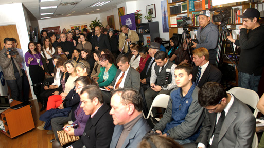 El público que asistió a la rueda de prensa del Festival de Cine Colombiano en Nueva York en el Consulado de Colombia en Nueva York. Foto Marco Aurelio