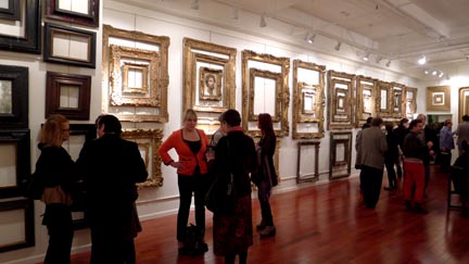 The frames salon at Diego Salazar Gallery. Fotos Javier Castaño