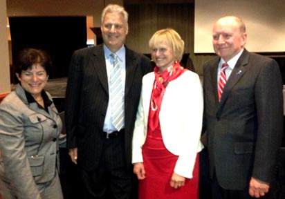 Desde la izquierda, Jack Friedman, Susan M. Baer y Richard J. Smyth. Fotos Javier Castaño