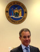El fiscal Schneiderman.