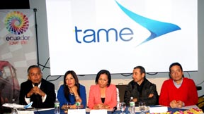 Desde la izquierda, Rafael Farías, Pontón, 