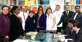 En el consulado de Colombia en Nueva York y ante familiares y sus cuadros de campaña, Jaime Buenahora inscribió la lista del Partido de la U por la Circunscripción Internacional. Buenahora busca la reelección en las elecciones de marzo del año entrante. Trabajará por los pensionados, por la homologación de los títulos, por un Fondo Educativo y de vivienda y para incentivar los negocios de los colombianos en el exterior.