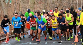 Runners at the beginning of the race. 