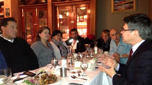 Parte del equipo que acompañó a Zoilo Nieto en su gira por Queens.