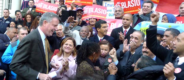 Latino politicians welcoming Bill de Blasio in front of City Hall. Photo Javier Castaño