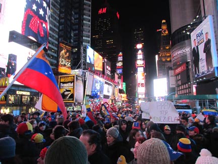 Los venezolanos residentes en Nueva York se congregaron en Times Square.