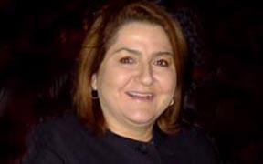 Cónsul Elsa Gladys Cifuentes.