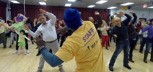 Clases de aeróbicos en la escuela Chater Renaissence a cargo de Kiki Morris.