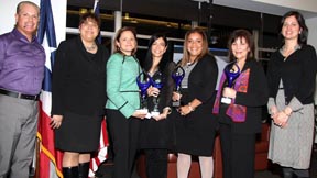 Angel Santini  miembro del CN,Teresa A.Santiago;  Presidenta del Comite Noviembre ,Honorable Melisa Mark Viverito ;presidenta del Concejo Municipal de NYC,Honorable Jueza Asociada Sallie Manzanet-Daniels, Doctora Virginia Sanchez- Korrol y Brenda Torres Barreto, directora de  las oficinas de la Administración de Asuntos Federales del gobierno del Estado Libre Asociado de Puerto Rico en NY .
