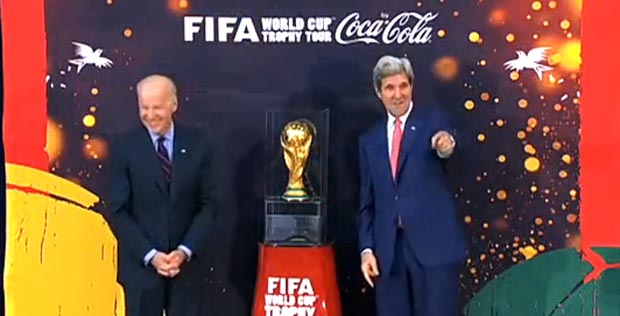 El vicepresidente Joe Biden y el Secretario de Estado 