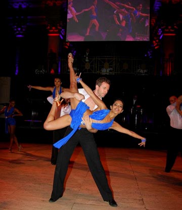 Integrantes de Baila Society alegraron la gala Cielo Latino 2014. Foto Gustavo Morales