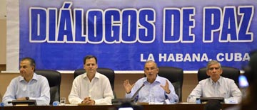 Al centro, de la Calle, Alto Comisionado de la Paz de Colombia. Foto cortesía