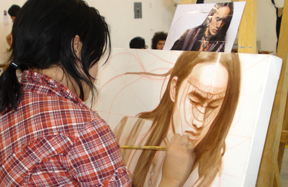 El LACCQ ofrece clases de pintura, escultura y 