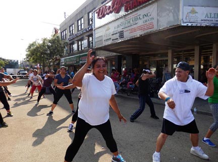 In Corona Plaza people exercise. 