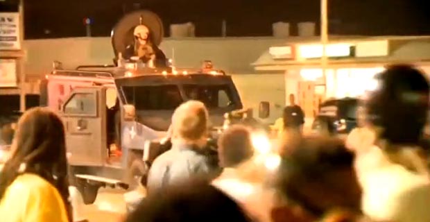 Tanques de guerra para controlar la población de Ferguson, Missouri. 