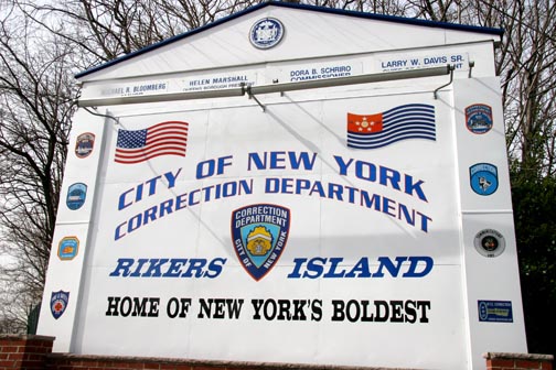 Entrada a la cárcel de Rikers Island, cerca al aeropuerto LaGuardia. Foto Javier Castaño