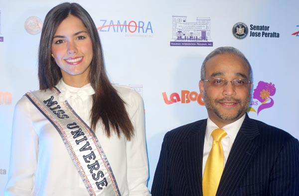 Paulina Vega, Miss Universo 2015, y el senador demócrata José Peralta. Fotos Javier Castaño