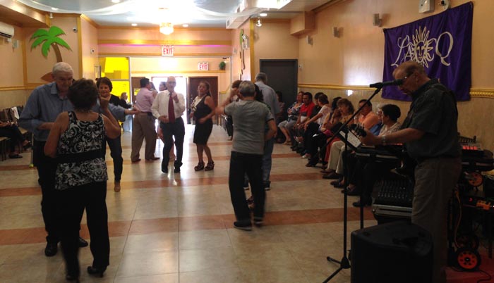 La música y el baile fueron los atractivos de este Festival Cultural de Inmigrante del LACCQ. 