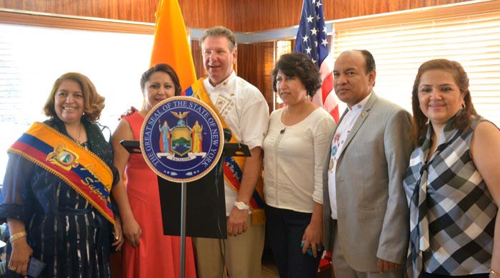 Juez Carmen Velasquez, Asambleista Ximena Pena, Adbleista Michael DenDekker, Miniistra del Ecuador Betty Tola,  Consul General Jorge Lopez Amaya, y Consul de Queens Suzana Cortazar 