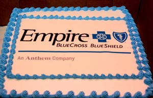 El bizcocho que sirvió para celebrar la apertura de la nueva oficina en Astoria, Queens.