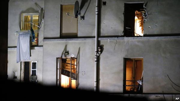 El edificio de apartamentos en Paris en donde murio la mujer debido a la explosión.