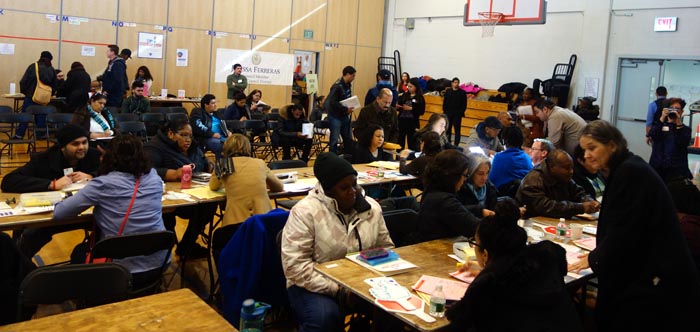 El programa Citizenship Now de CUNY en la escuela pública 307 de Corona, Queens.