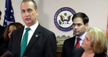 Los congresistas cubano-estadounidenses han reaccionado con furia contra el anuncio de la visita del presidente Obama a Cuba.