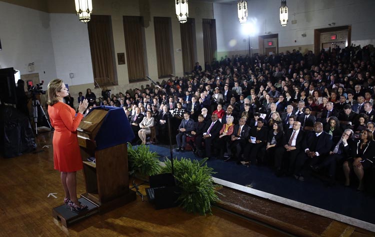 Melissa Mark-Viverito, presidenta del Concejo de Nueva York, en el Samuel Gompers Campus del sur del Bronx. Foto Concejo de NY
