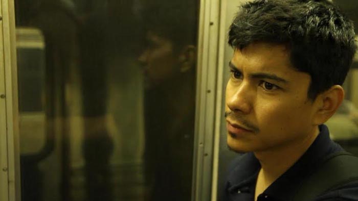 Jeremy Ray Valdéz es Danny Pérez, un joven con síndrome de Asperger en "H.O.M.E". Danny deambula por el subway, que conoce a la perfección.