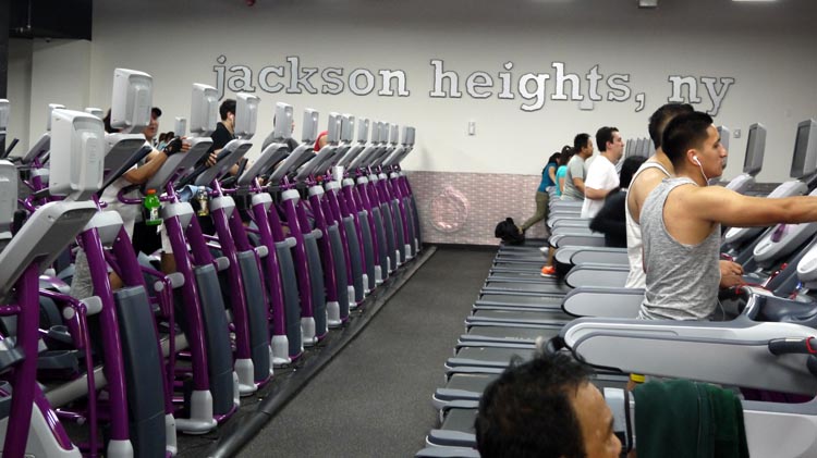 El gimnasio Planet Fitness que acaba de abrir en la Roosevelt y la 86.