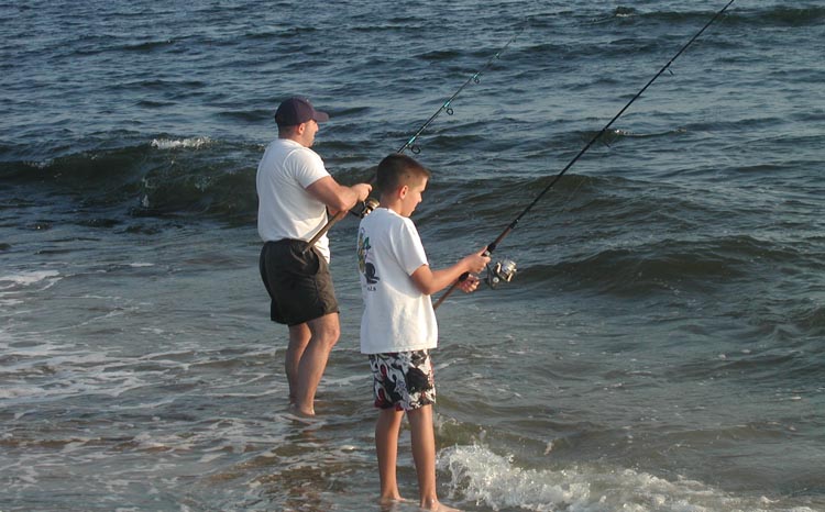 Padre e hijo en el Gateway National Recreation Area en Staten Island. Foto cortesía
