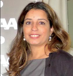 Yvette Martínez de AARP.