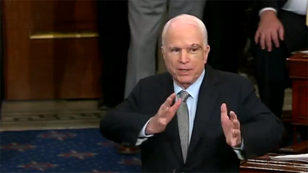 Senador republicano John McCain.