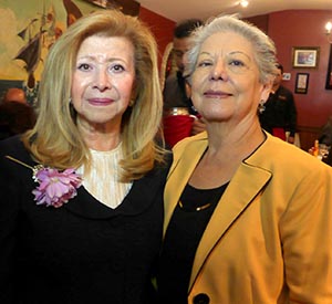 Nayibe Núñez-Berger con Aida González en el OLavrador Restaurant de Jamaica, Queens. Foto John Caballero
