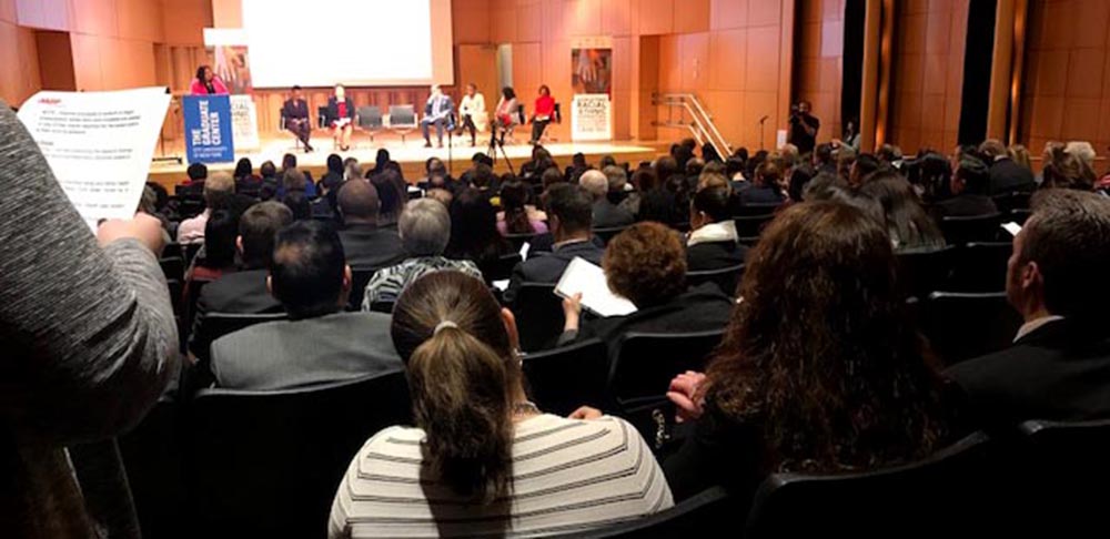 El evento se realizó en el Graduate Center de CUNY y contó con la participación de políticos, profesores y activistas comunitarios.