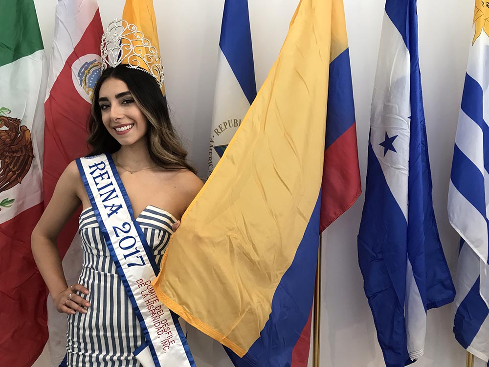 María Paula Rodríguez, reina del Desfile de la Hispanidad.