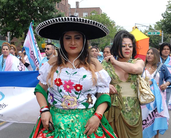 Desfile del Orgullo Gay en 37 avenida de Jackson Heights