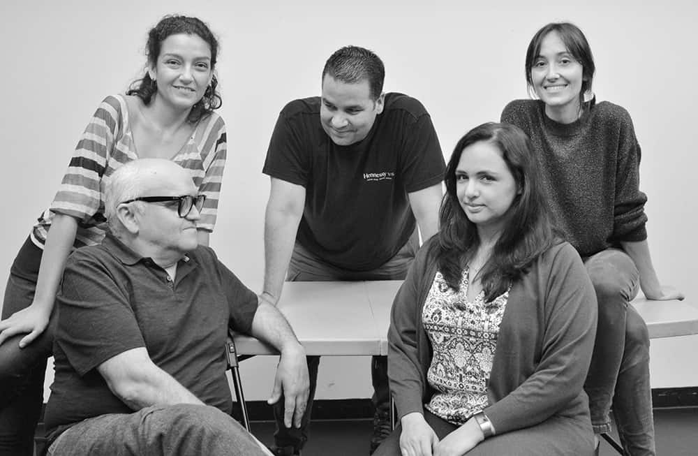El elenco de la obra: Alicia Cerón, Mario Mattei, Valentina Muhr, Pietro González y Paola Poucel. Fotos cortesía