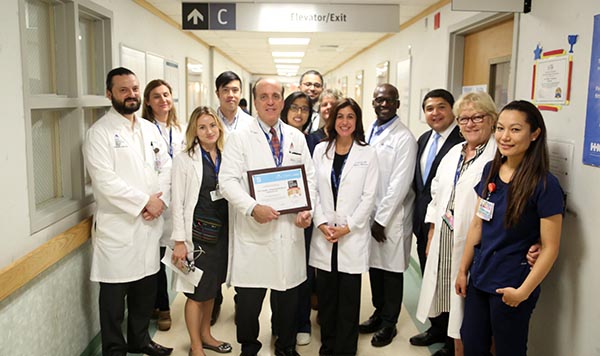 NYC Health + Hospitals/Elmhurst gana premio por tratamiento derrame cerebral