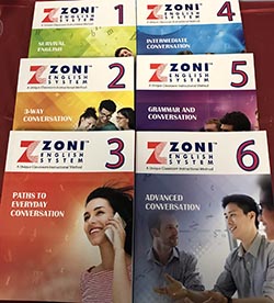 Los libros que usa ZONI.