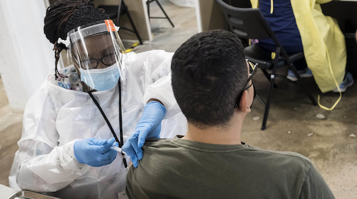 Vacúnese contra variante Delta