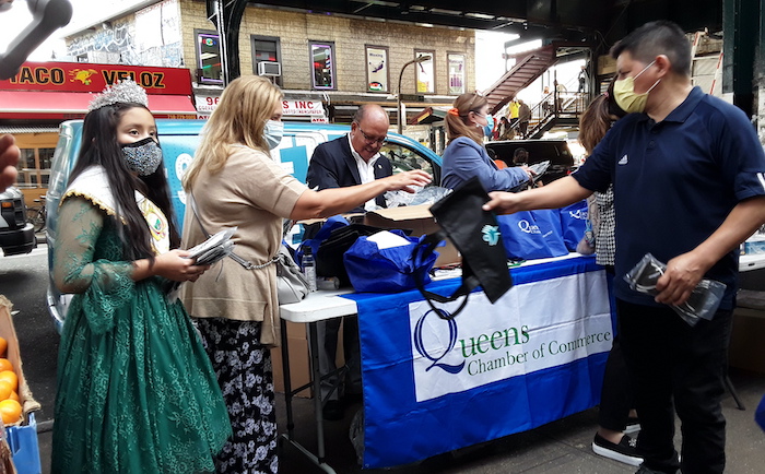 Cámara de Comercio de Queens y Fidelis Care por la comunidad