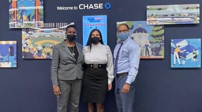 JP Morgan Chase invierte millones $ en la comunidad