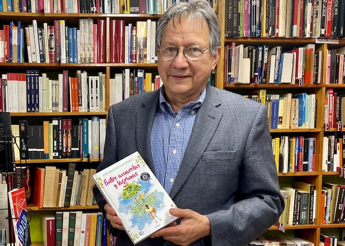 Libro Entre acuarelas y lágrimas de José Orlando Castañeda